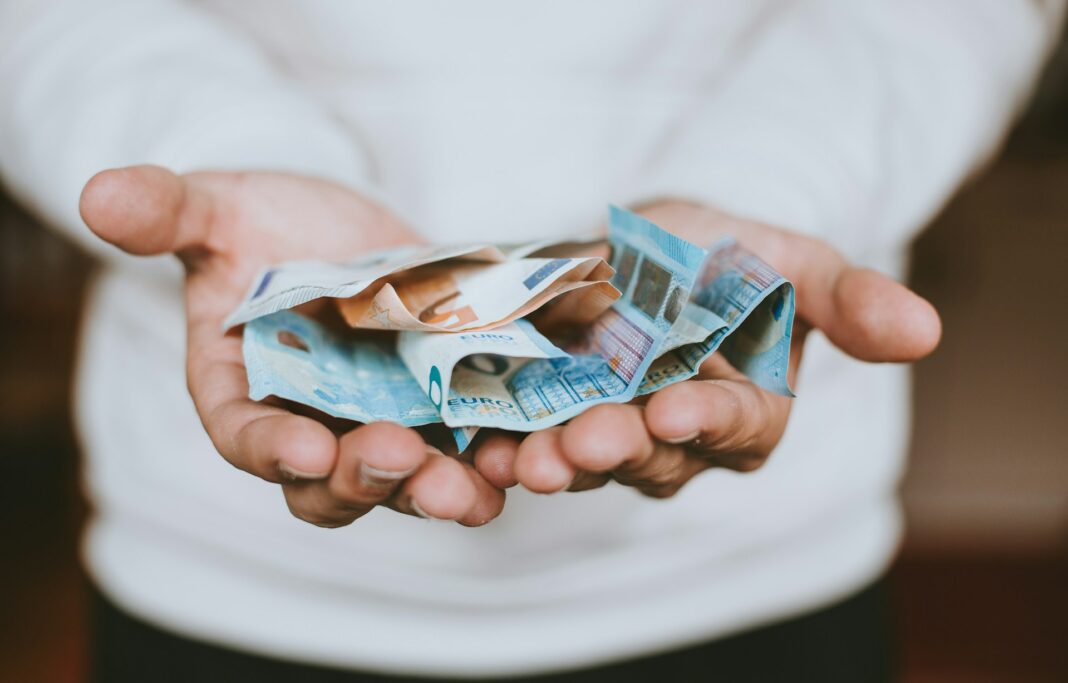 tenir des billets de banque pour une épargne de précaution en 2025